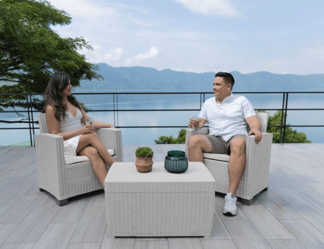 Muebles plásticos en Aruba: resistentes a manchas y fáciles de limpiar